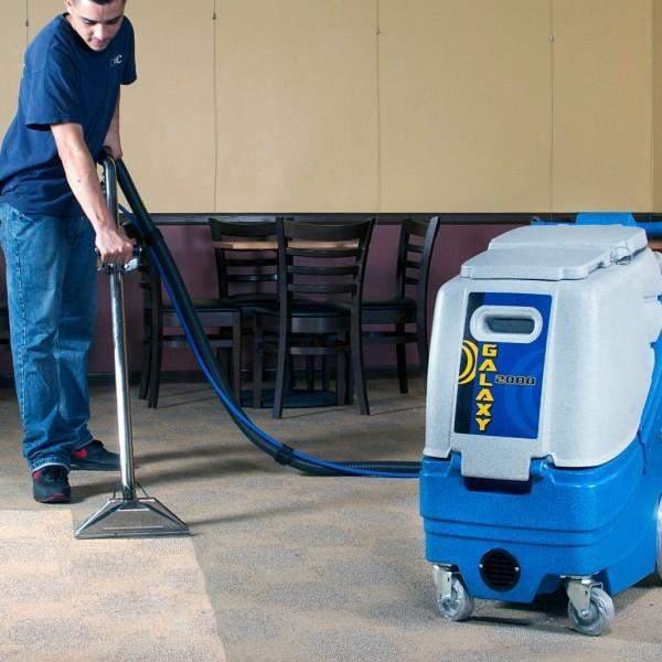 Should You Rent a Steamer or Hire a Professional Carpet Cleaner?
